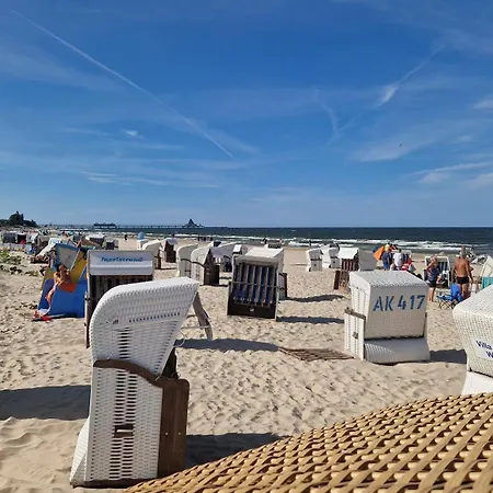 Traumschloesschen 100 M Vom Heringsdorf (Usedom)