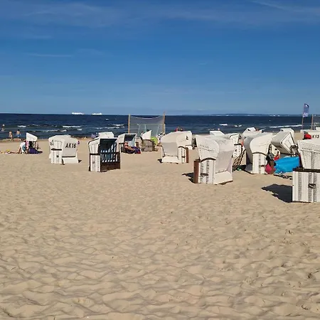 Traumschloesschen 100 M Vom Heringsdorf (Usedom)