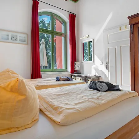 Traumschloesschen 100 M Vom Villa *