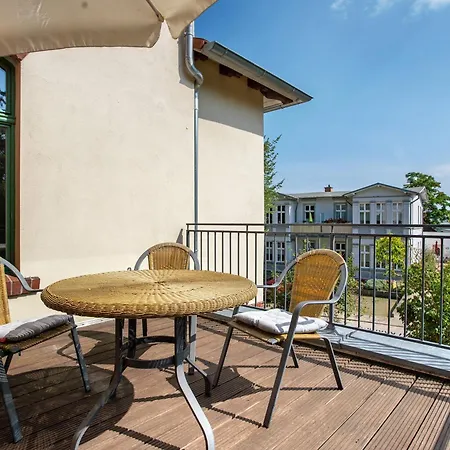 Traumschloesschen 100 M Vom Villa Heringsdorf (Usedom)