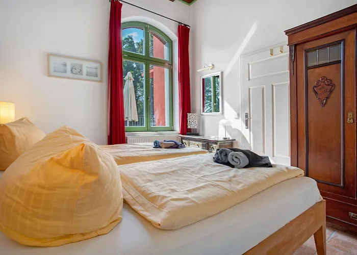Traumschloesschen 100 M Vom Villa *