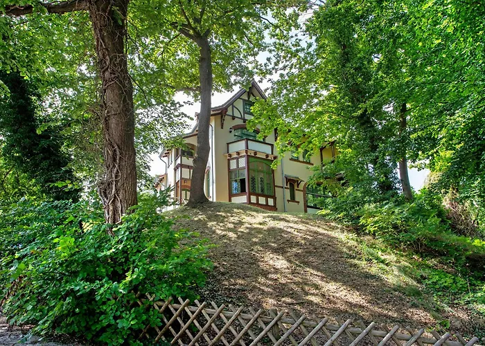 Traumschloesschen 100 M Vom * Heringsdorf (Usedom)