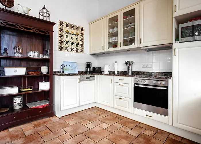 Traumschloesschen 100 M Vom Villa Heringsdorf (Usedom)